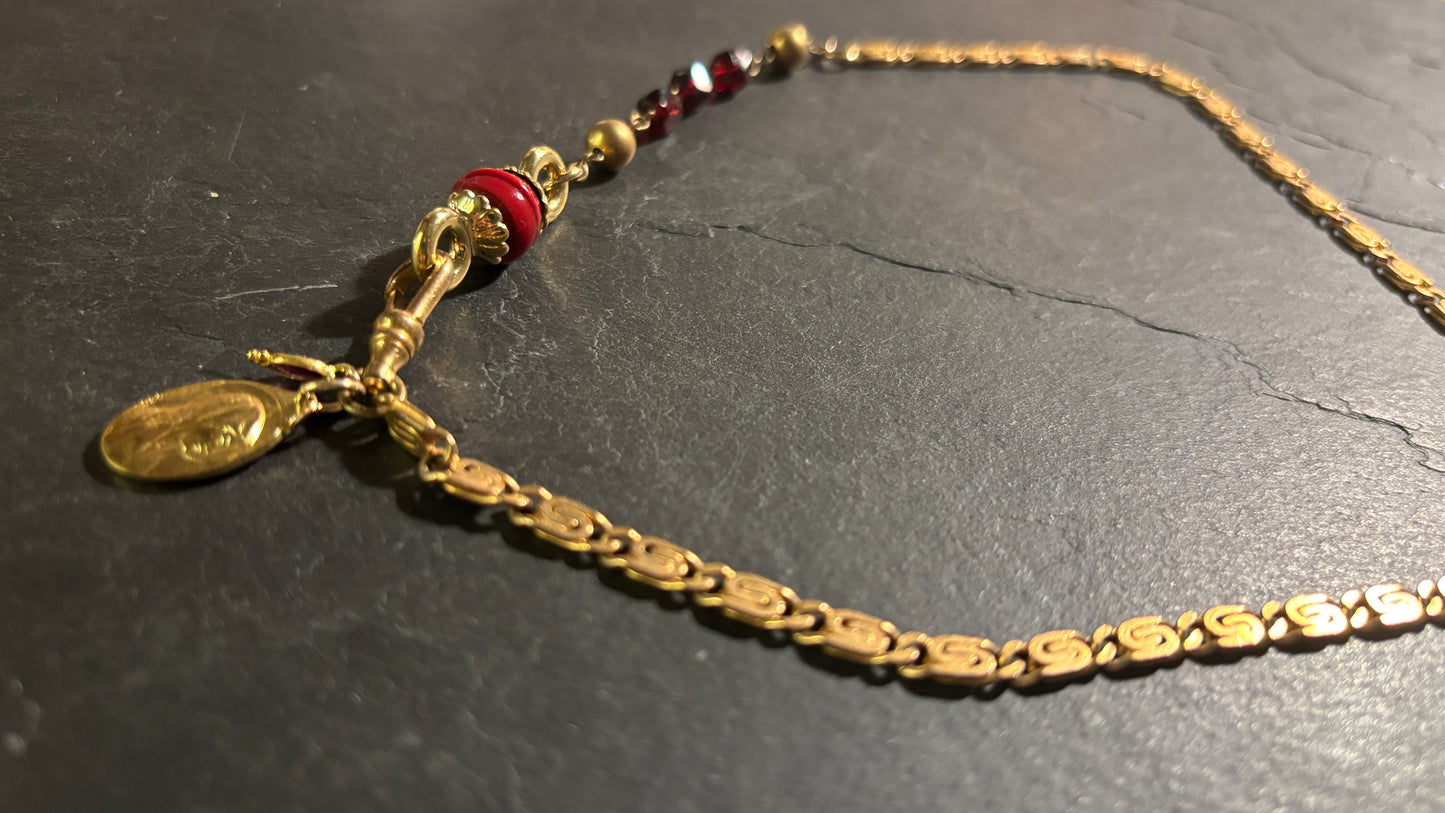 Choker chaîne de montre et chapelet, médaille de la Vierge