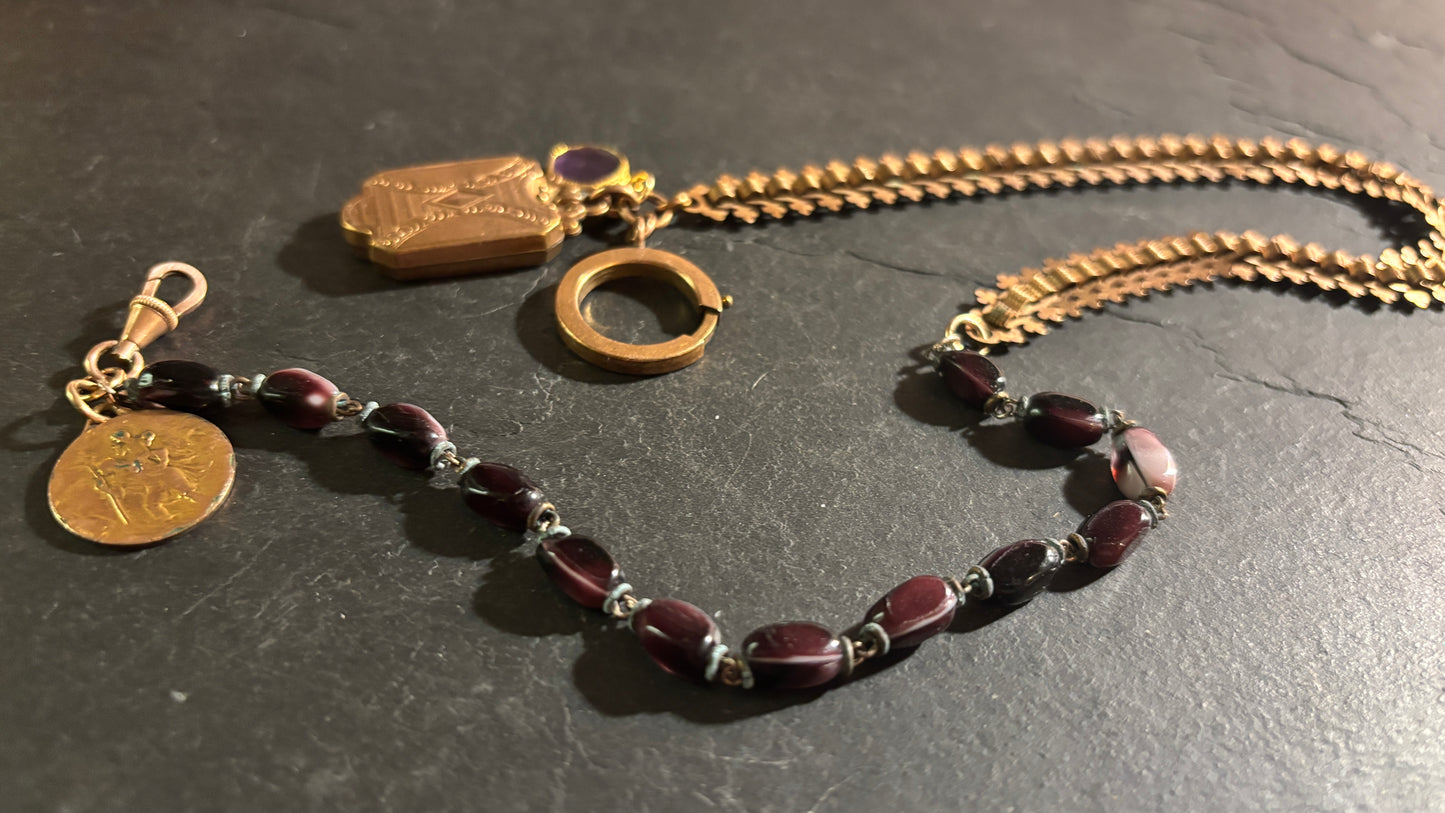 Collier chaîne de montre , chapelet ancien et médaillons