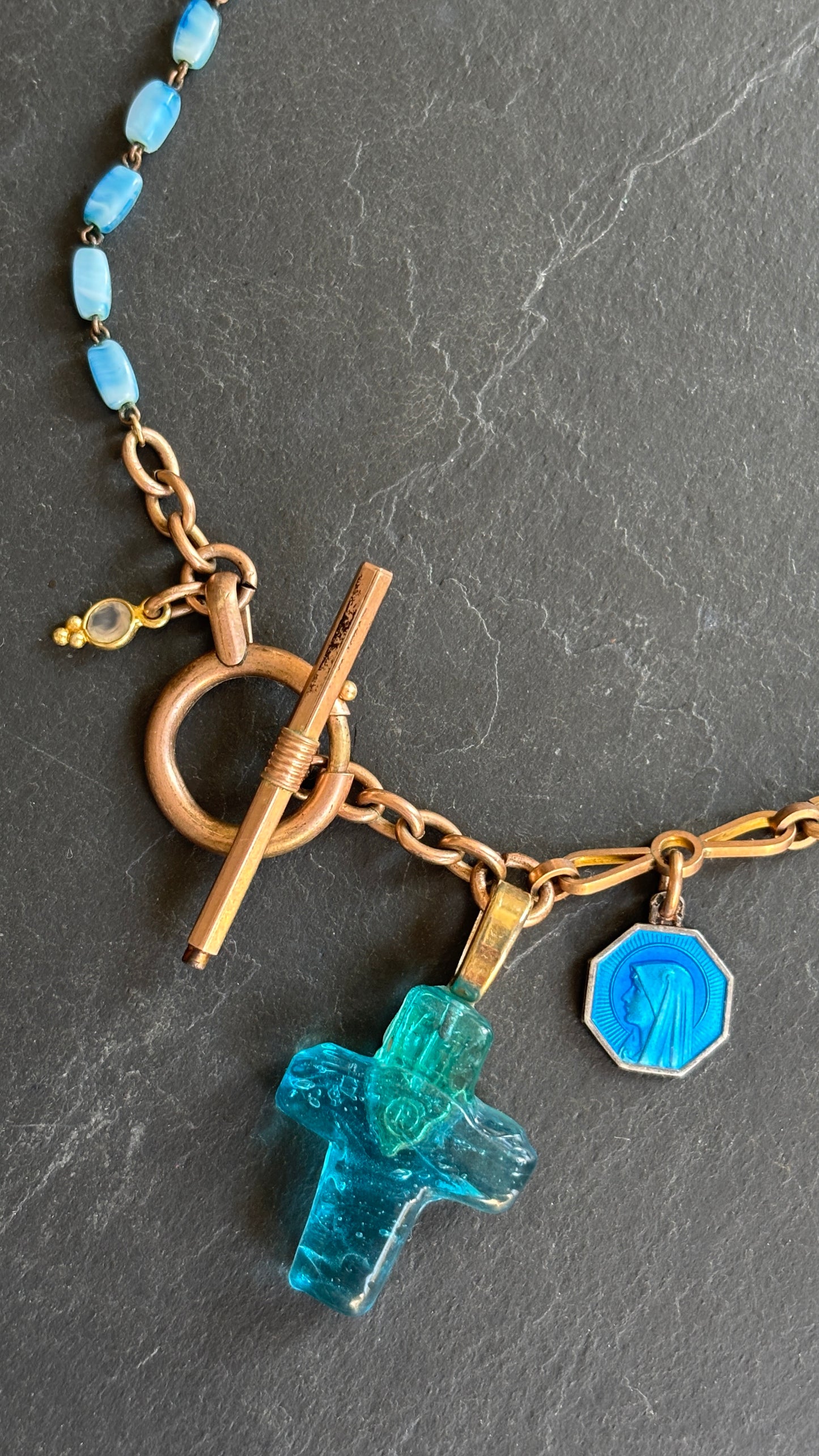 Collier chaîne de montre ancienne, croix et chapelet turquoise - blissparis