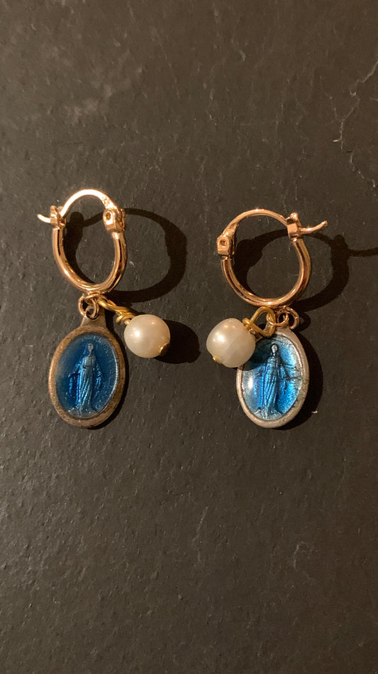 Mini créoles perles et Médailles Miraculeuses