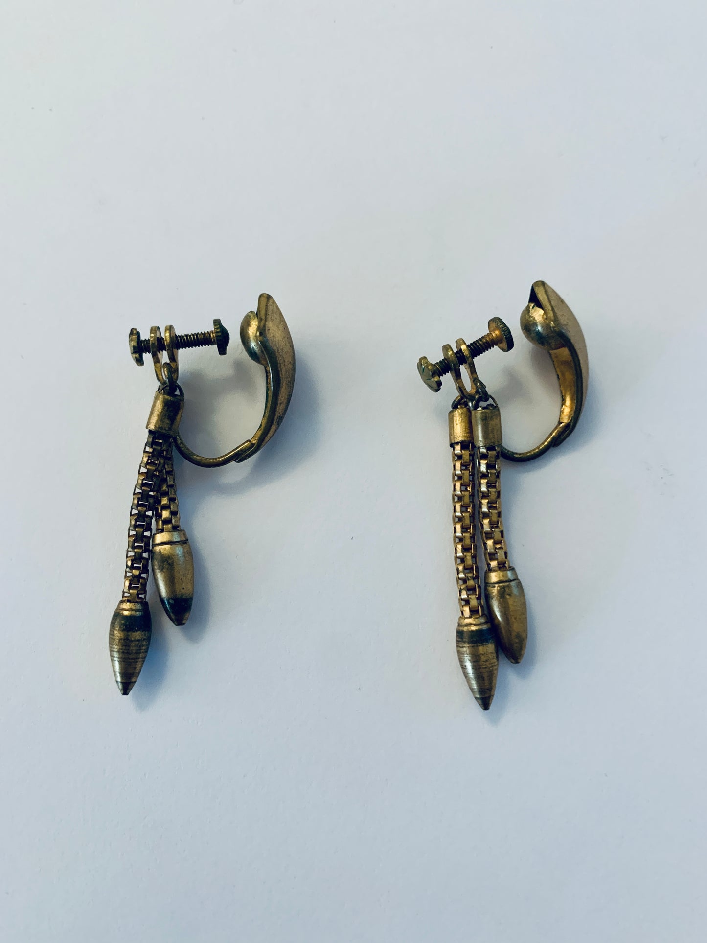 Pendants d’oreilles à vis