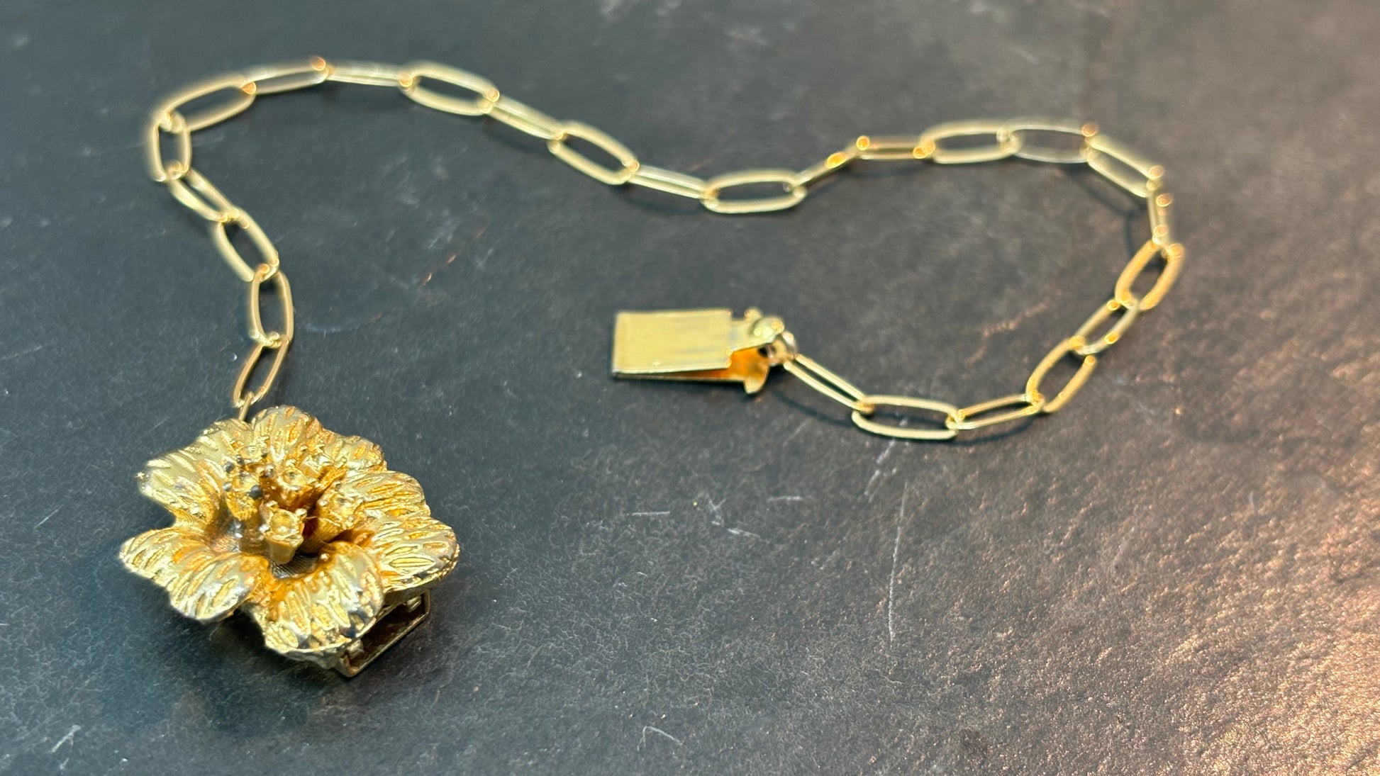 Bracelet chaîne et fleur - blissparis