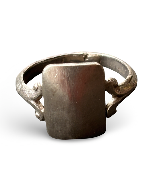 Bague en métal argenté