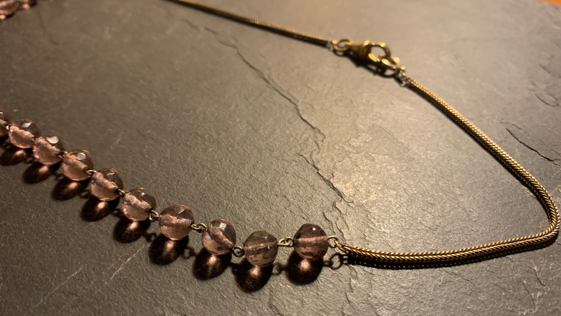 Collier chapelet mauve et chaîne de montre - blissparis