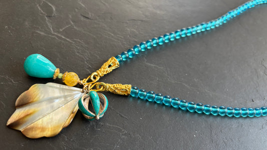 Sautoir turquoise, nacre et agate