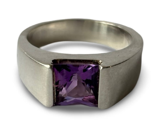 Bague en argent et améthyste