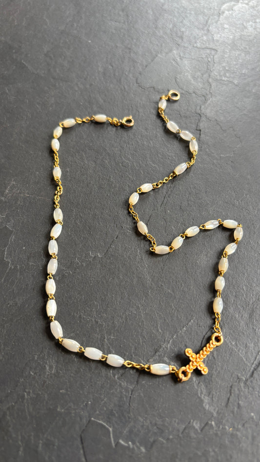 Collier chapelet nacré et croix - blissparis