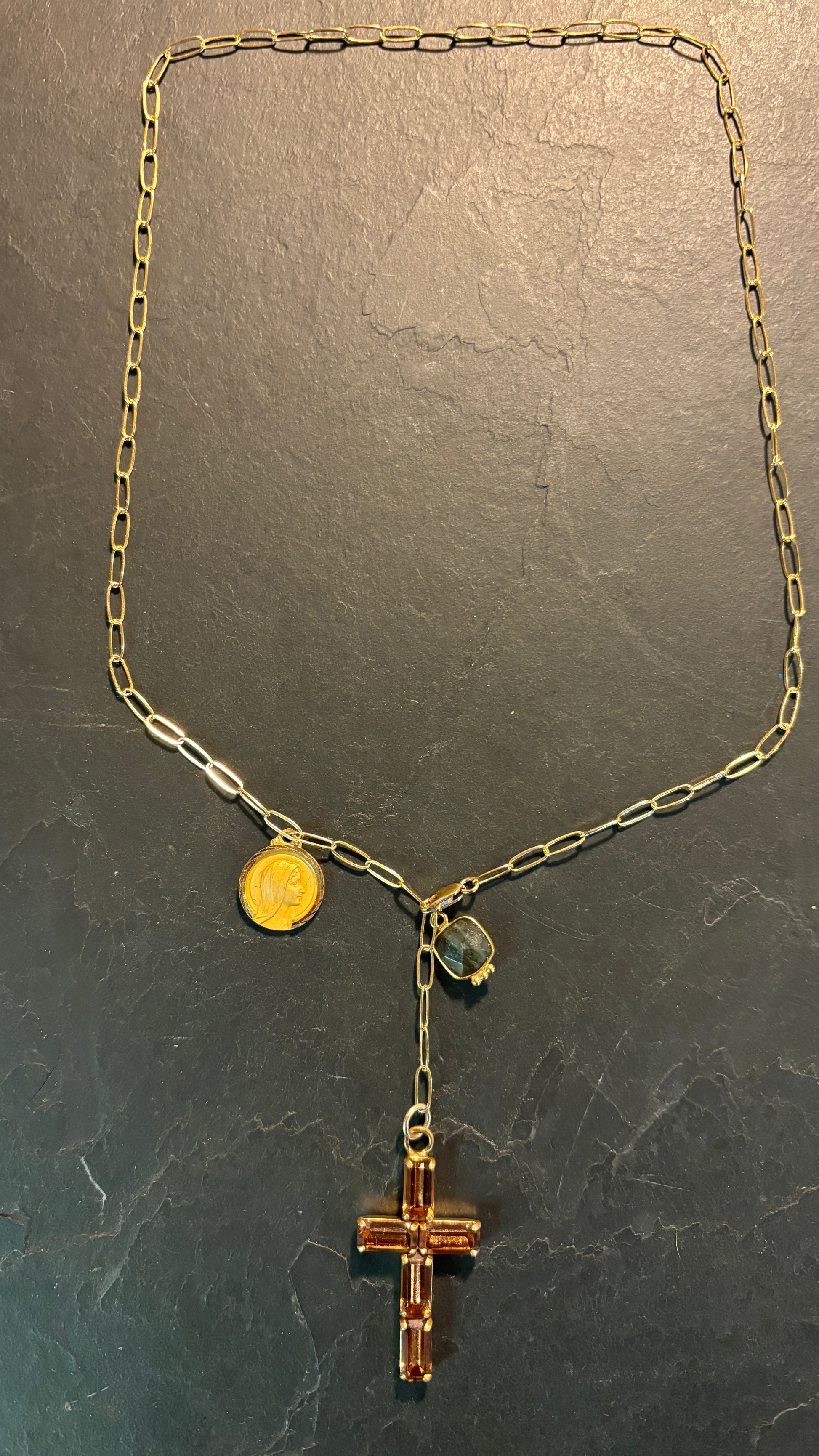 Collier lasso Croix en strass et Labradorite - blissparis