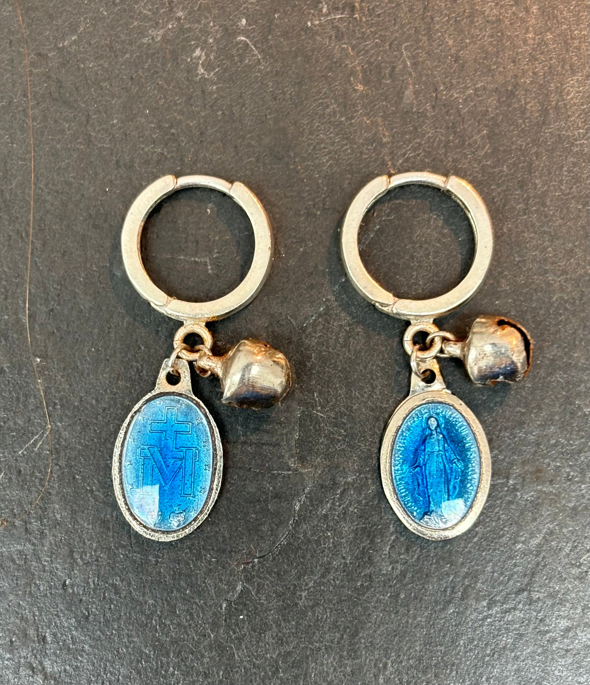 Mini créoles argent et médailles - blissparis