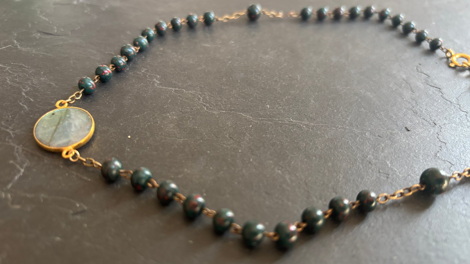 Collier chapelet agate verte et labradorite - blissparis