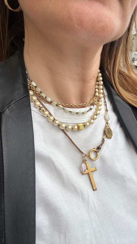 Collier chaîne de montre , croix et pierre de lune