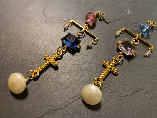 Pendants Croix, perles ancienne et verroterie